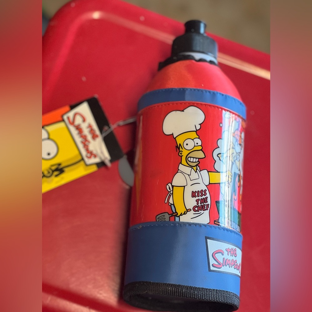 2005 The Simpsons 32 oz water bottle